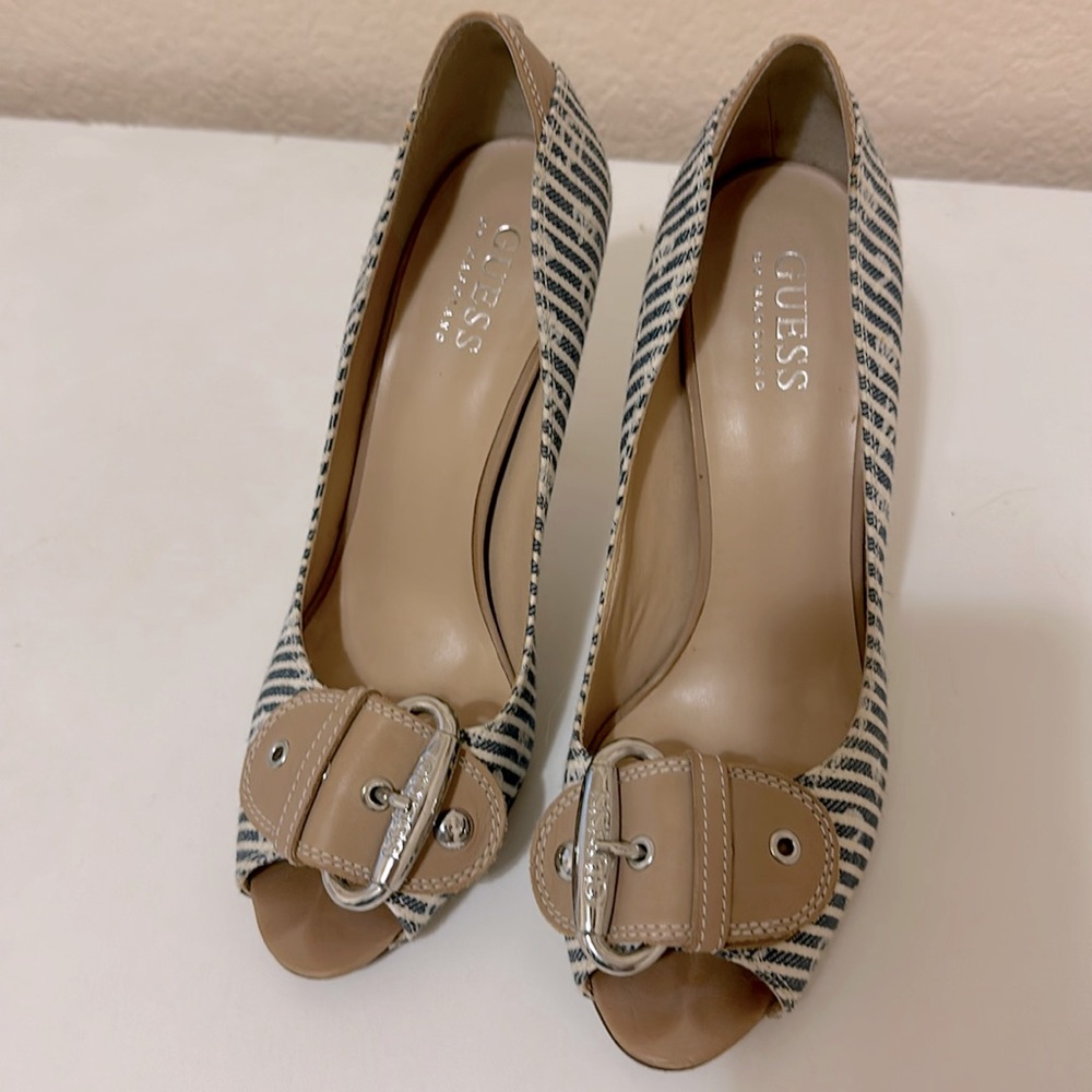 Guess Beige and Black Striped Peep-Toe Heels with Buckle Detail